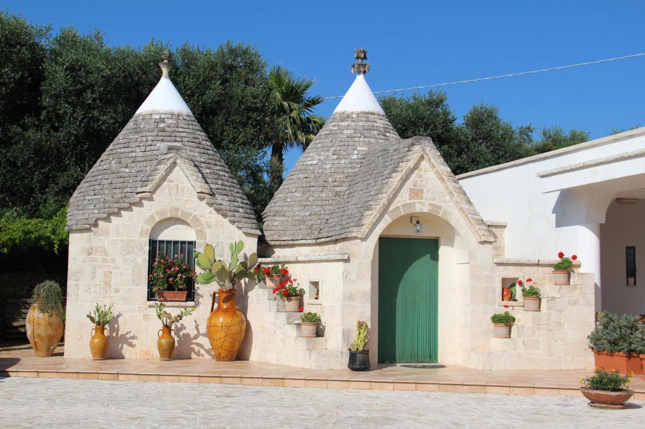 Trullo Al Monte Bed & Breakfast Ceglie Messapica Bagian luar foto