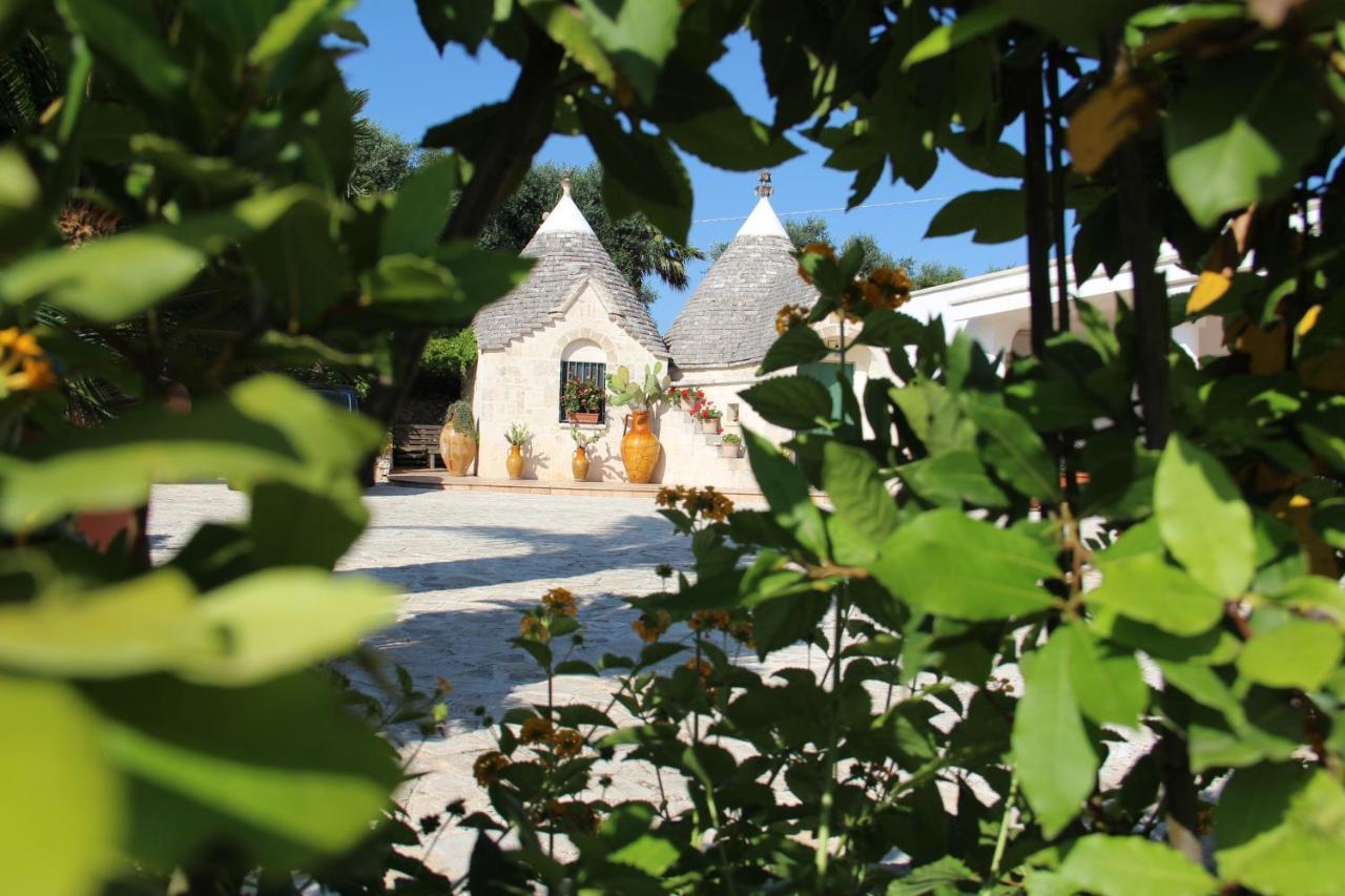 Trullo Al Monte Bed & Breakfast Ceglie Messapica Bagian luar foto