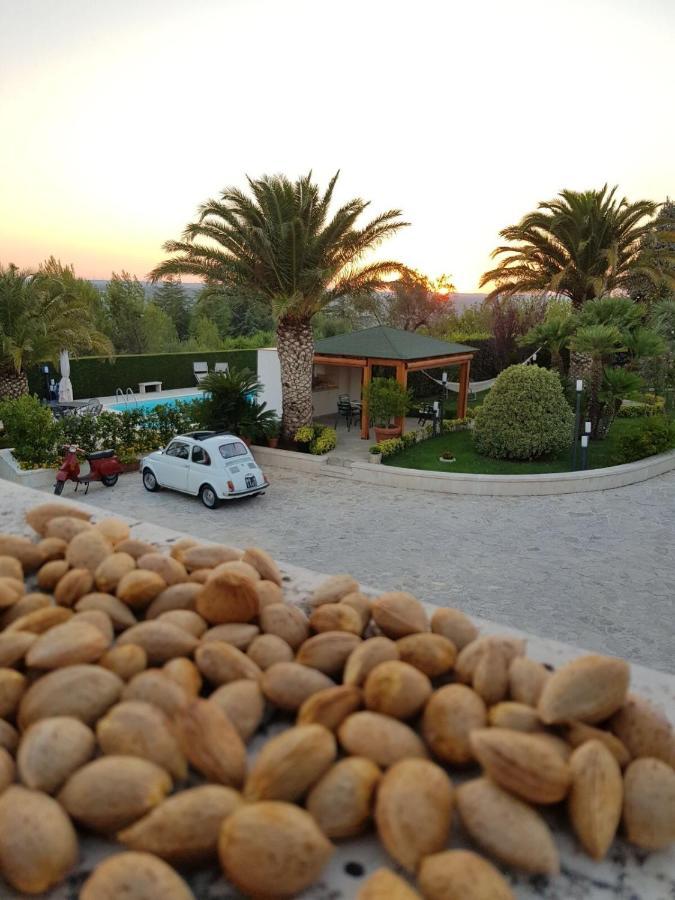 Trullo Al Monte Bed & Breakfast Ceglie Messapica Bagian luar foto